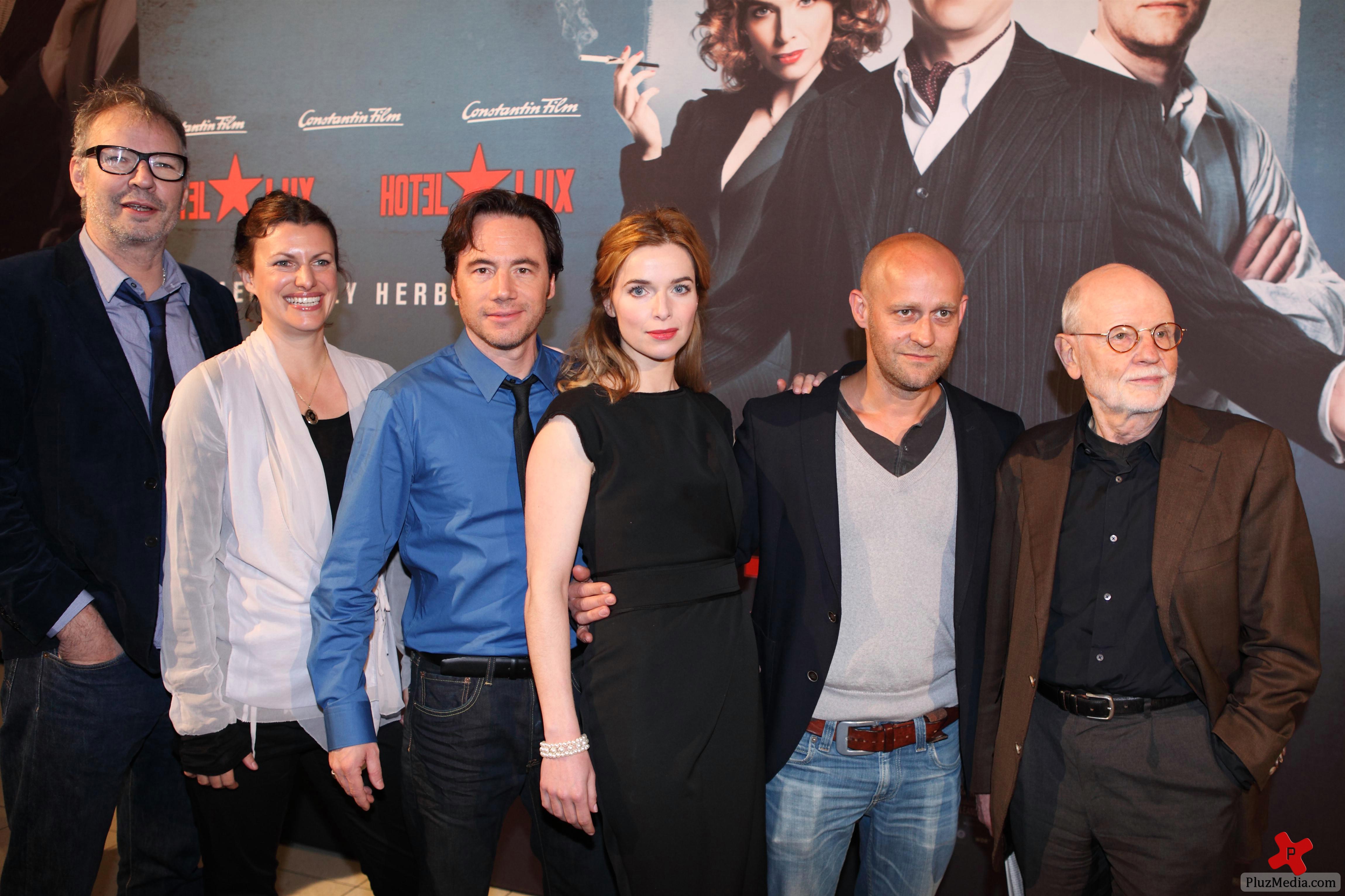 Photocall for the movie 'Hotel Lux' at Cinedom cinema | Picture 83137